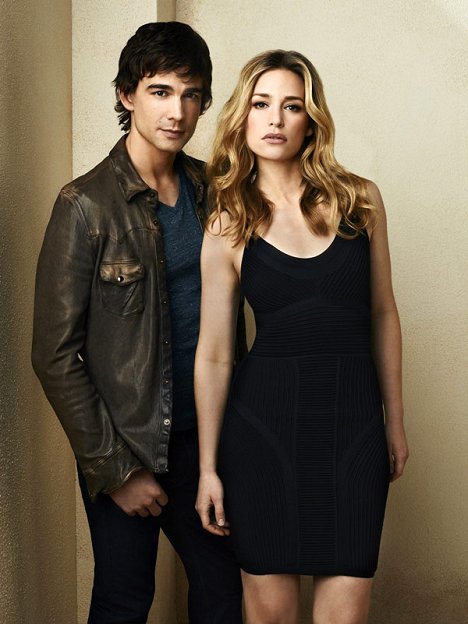 Christopher Gorham, Piper Perabo - Agentka bez minulosti - Promo