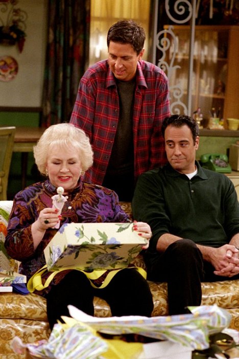 Doris Roberts, Ray Romano, Brad Garrett - Todo el mundo quiere a Raymond - De la película