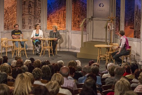 Ondřej Brousek, Zuzana Vejvodová, Libuše Švormová - Sejdeme se na Cibulce - Photos