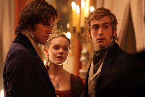 Elliot Cowan, Christina Cole, Tom Mison - Lost in Austen - Photos