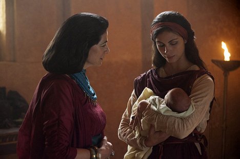 Hiam Abbass, Morena Baccarin - The Red Tent - Filmfotos