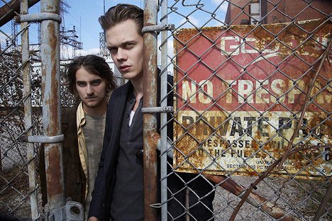 Landon Liboiron, Bill Skarsgård - Hemlock Grove - Photos