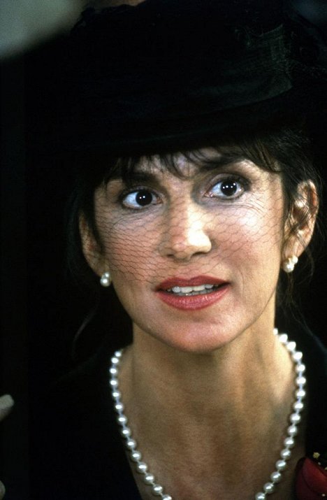 Mercedes Ruehl - Another You - Film