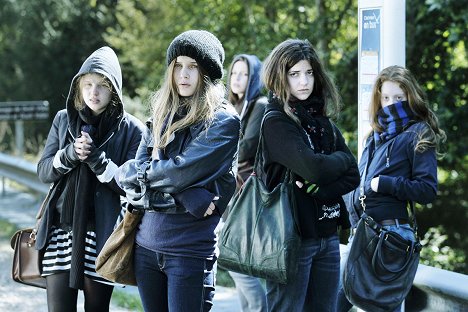 Solène Rigot, Louise Grinberg, Esther Garrel, Roxane Duran - 17 filles - Filmfotók