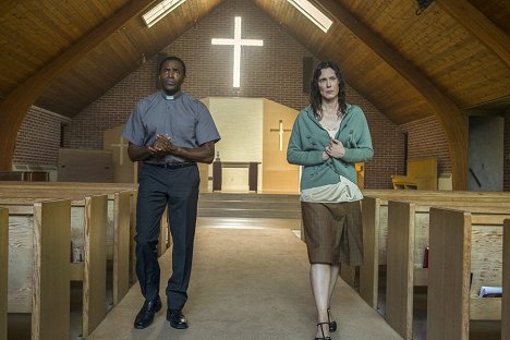 Carl Lumbly, Michelle Forbes - The Returned - Photos