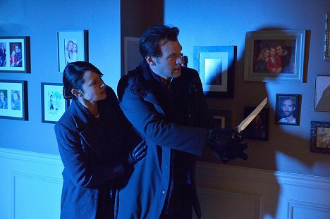 Mía Maestro, Corey Stoll - The Strain - It's Not for Everyone - Photos