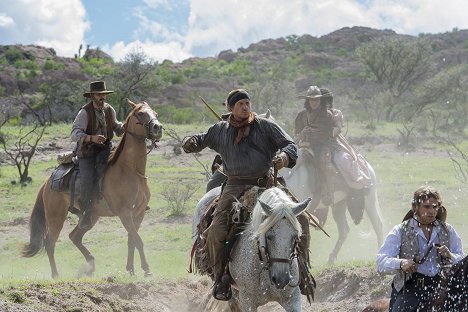 Brendan Fraser, Max Thieriot - Texas Rising - De la película
