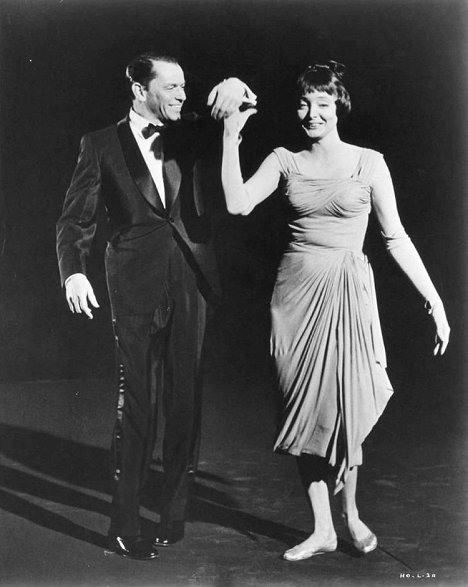 Frank Sinatra, Carolyn Jones - Läpiä päässä - Kuvat elokuvasta