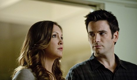 Katie Cassidy, Colin Donnell - Arrow - Unfinished Business - Photos