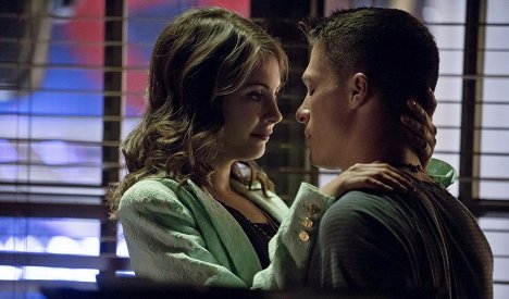 Willa Holland, Colton Haynes - Arrow - Ciudad de héroes - De la película