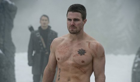 Stephen Amell - Arrow - The Climb - Van film