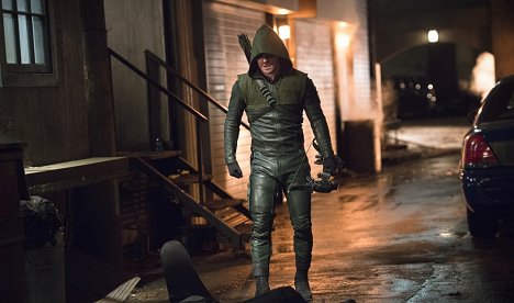 Stephen Amell - Arrow - La oferta - De la película