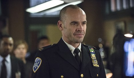 Paul Blackthorne - Arrow - Public Enemy - Photos