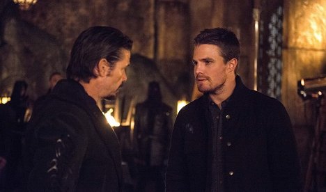 Matt Nable, Stephen Amell - Arrow - The Fallen - Photos