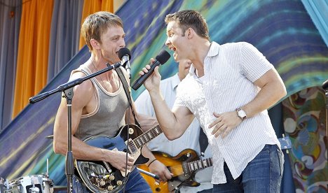 Wilson Bethel, Scott Porter - Hart of Dixie - Always on My Mind - Van film