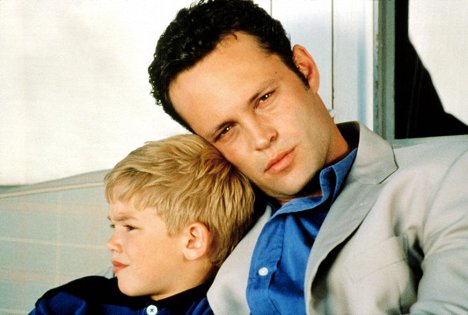 Bobby Moat, Vince Vaughn - A Cool, Dry Place - Van film