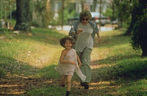 Alex D. Linz, Shirley MacLaine - Bruno - Z filmu