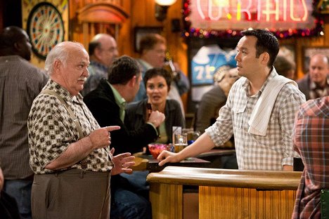 Dan Lauria, Steve Byrne - Sullivan & Son - De filmes