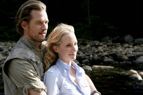 James Tupper, Anne Heche - Men in Trees - Photos