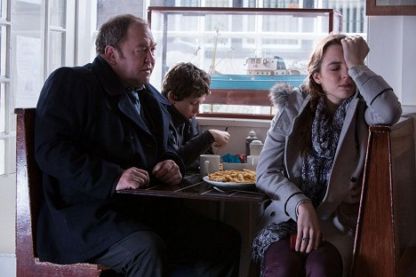 Mark Addy, Jodie Comer - Remember Me - Film