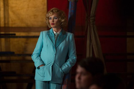 Jessica Lange - American Horror Story - Freak Show - Photos