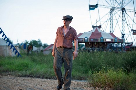 Evan Peters - Amerikai Horror Story - Rémségek cirkusza - Filmfotók