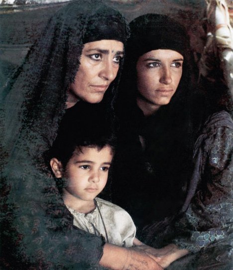 Irene Papas, Eleonora Stathopoulou - Lion of the Desert - Van film