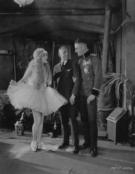Mae Murray, Erich von Stroheim, John Gilbert - La Veuve joyeuse - Tournage