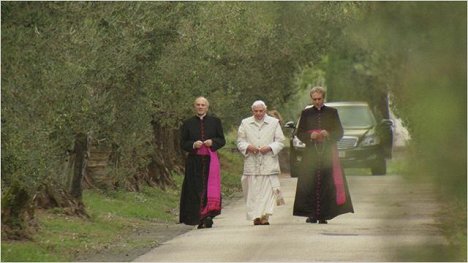 XVI. Benedek pápa - Francesco und der Papst - Filmfotók