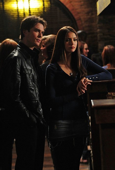 Ian Somerhalder, Nina Dobrev - The Vampire Diaries - 162 Kerzen - Filmfotos