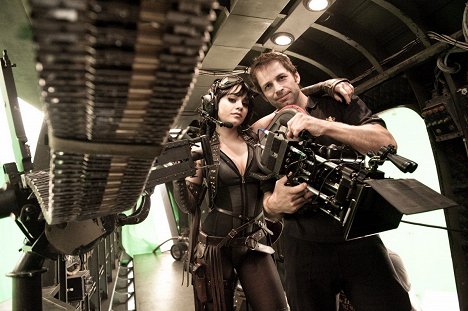 Vanessa Hudgens, Zack Snyder - Sucker Punch - Z natáčení