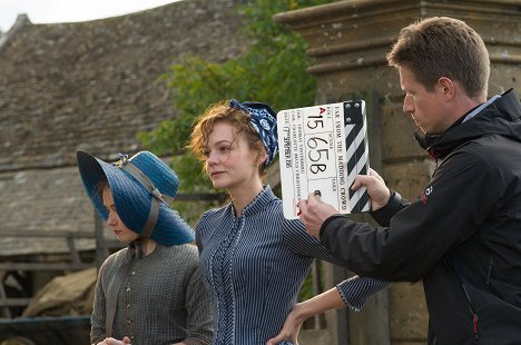 Jessica Barden, Carey Mulligan - Far from the Madding Crowd - Making of