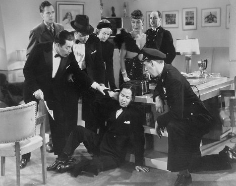 Warner Oland, Harold Huber, Keye Luke - Charlie Chan on Broadway - Filmfotók
