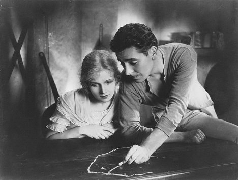 Mary Brian, Ronald Colman - Beau Geste - Photos