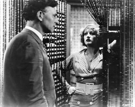 Walter Huston, Joan Crawford - Rain - Filmfotos