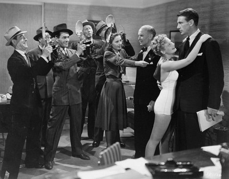 Barbara Stanwyck, James Gleason, Gary Cooper - Hier ist John Doe - Filmfotos