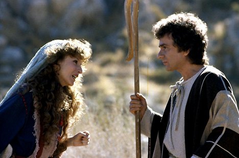 Laraine Newman, Dudley Moore - Wholly Moses - Filmfotók