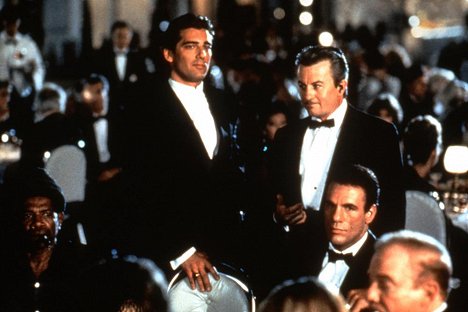 Ken Wahl, Robert Davi - The Taking of Beverly Hills - De filmes