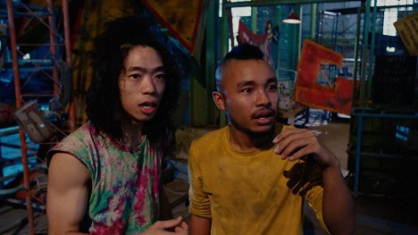 Sompong Leartvimolkasame, Nui Saendaeng - Raging Phoenix - Film