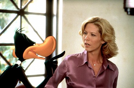 Jenna Elfman - Looney Tunes: Back in Action - Photos