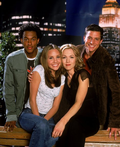 Wesley Jonathan, Amanda Bynes, Jennie Garth, Simon Rex - Hallo Holly - Werbefoto