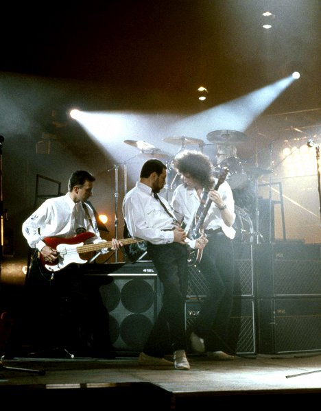 John Deacon, Freddie Mercury, Brian May, Roger Taylor - Queen: I Want It All - Van film
