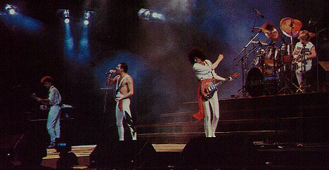 John Deacon, Freddie Mercury, Brian May - Queen: Hammer to Fall - Photos