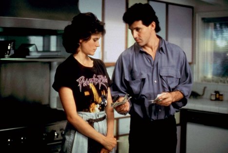 Ally Sheedy, Michael Ontkean - Služka na rozkaz - Z filmu