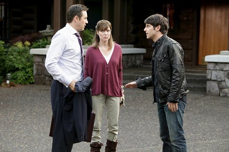 Currie Graham, Jodie Harwood, David Giuntoli - Grimm - Bears Will Be Bears - De filmes