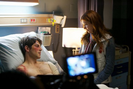 David Giuntoli, Elizabeth Tulloch - Grimm - Granitbestie - Filmfotos