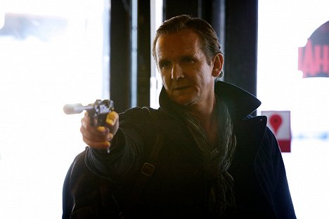 Sebastian Roché - Grimm - Cat and Mouse - Z filmu