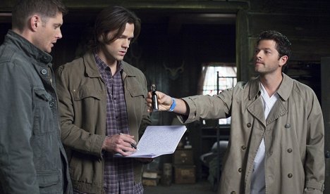 Jensen Ackles, Jared Padalecki, Misha Collins - Supernatural - Reading is Fundamental - Van film