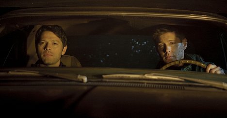 Misha Collins, Jensen Ackles - Supernatural - Identitätsverlust - Filmfotos