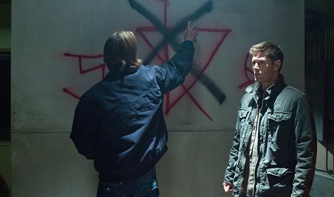 Jared Padalecki, Jensen Ackles - Supernatural - Torn and Frayed - Kuvat elokuvasta